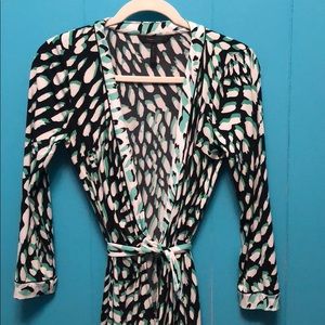 BCBG MAXAZRIA wrap dress. Sz Small